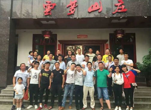 創(chuàng)新效率在立方⑥|數(shù)碼設(shè)備工程部：一腔熱勇，傾力檢修為生產(chǎn)！